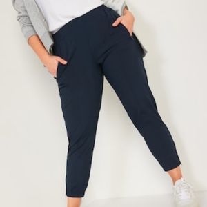 Mid-rise stretchtech navy jogger pants for women